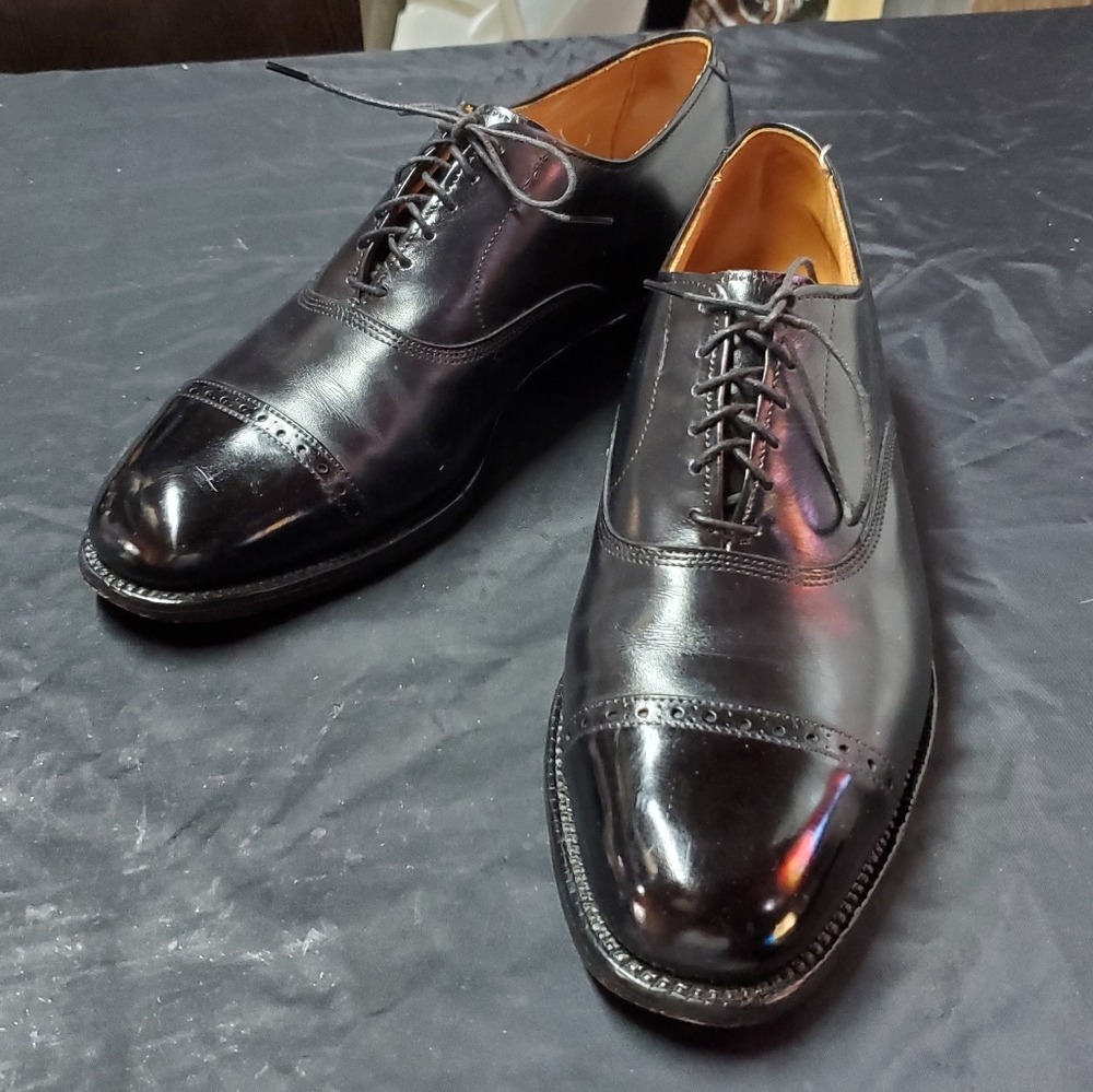Allen Edmonds Byron Cap-Toe Size 9 D